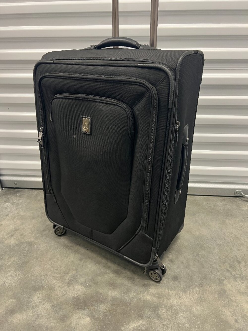 Medium Black Check-In Travelpro Suitcase - Excellent condition